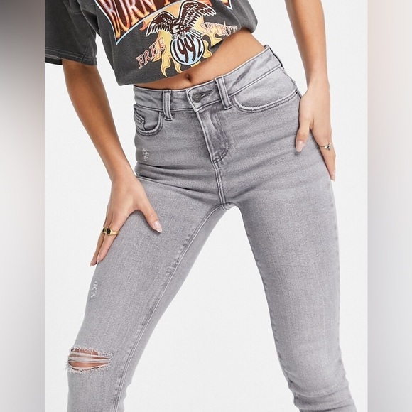 Express Grey Skinny Ankle Fray Knee Rip - Picture 1 of 9